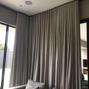 الستائر الحديثة والبليندز